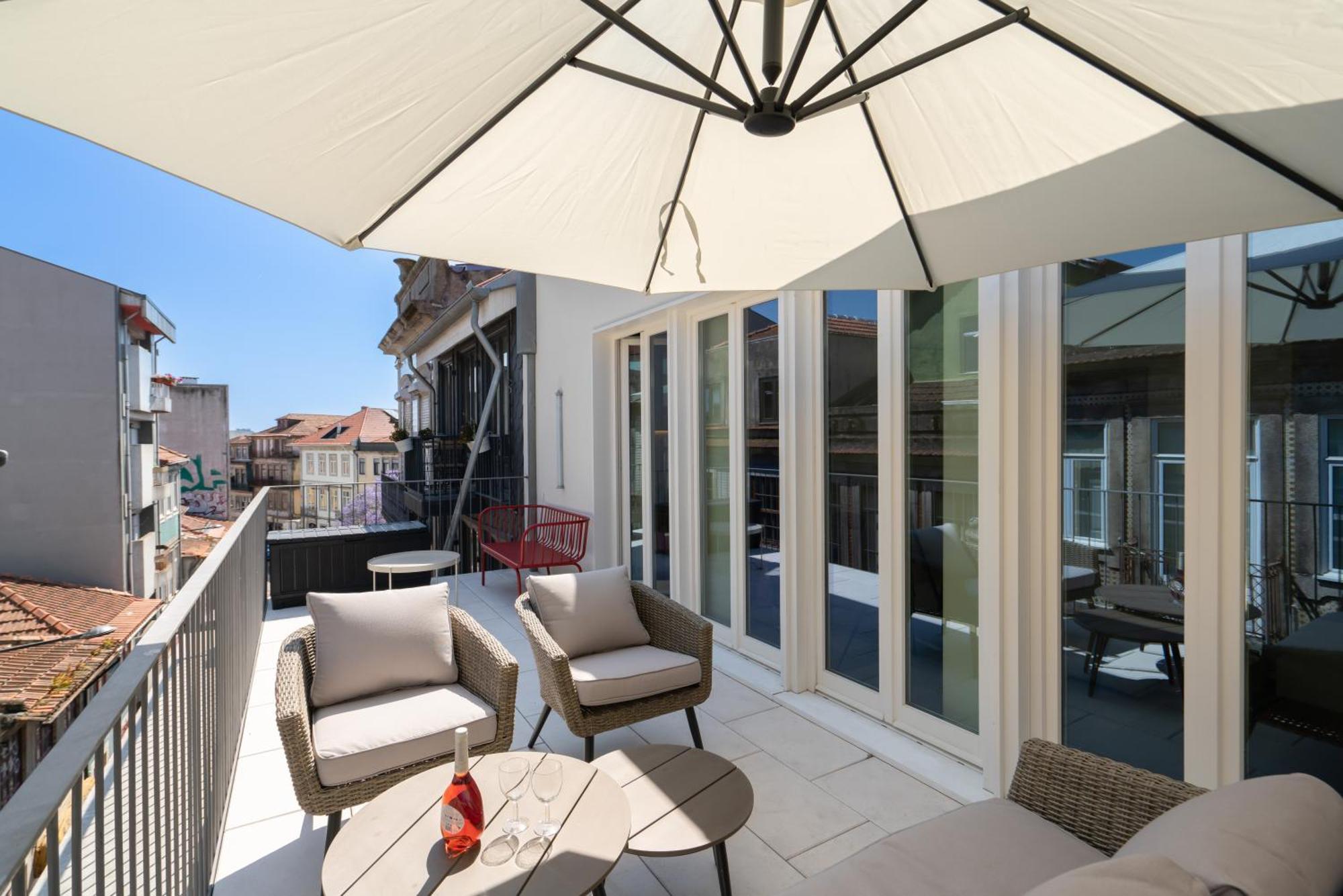 Host Wise - Luxurious Private Flats - Balcony Porto Quarto foto