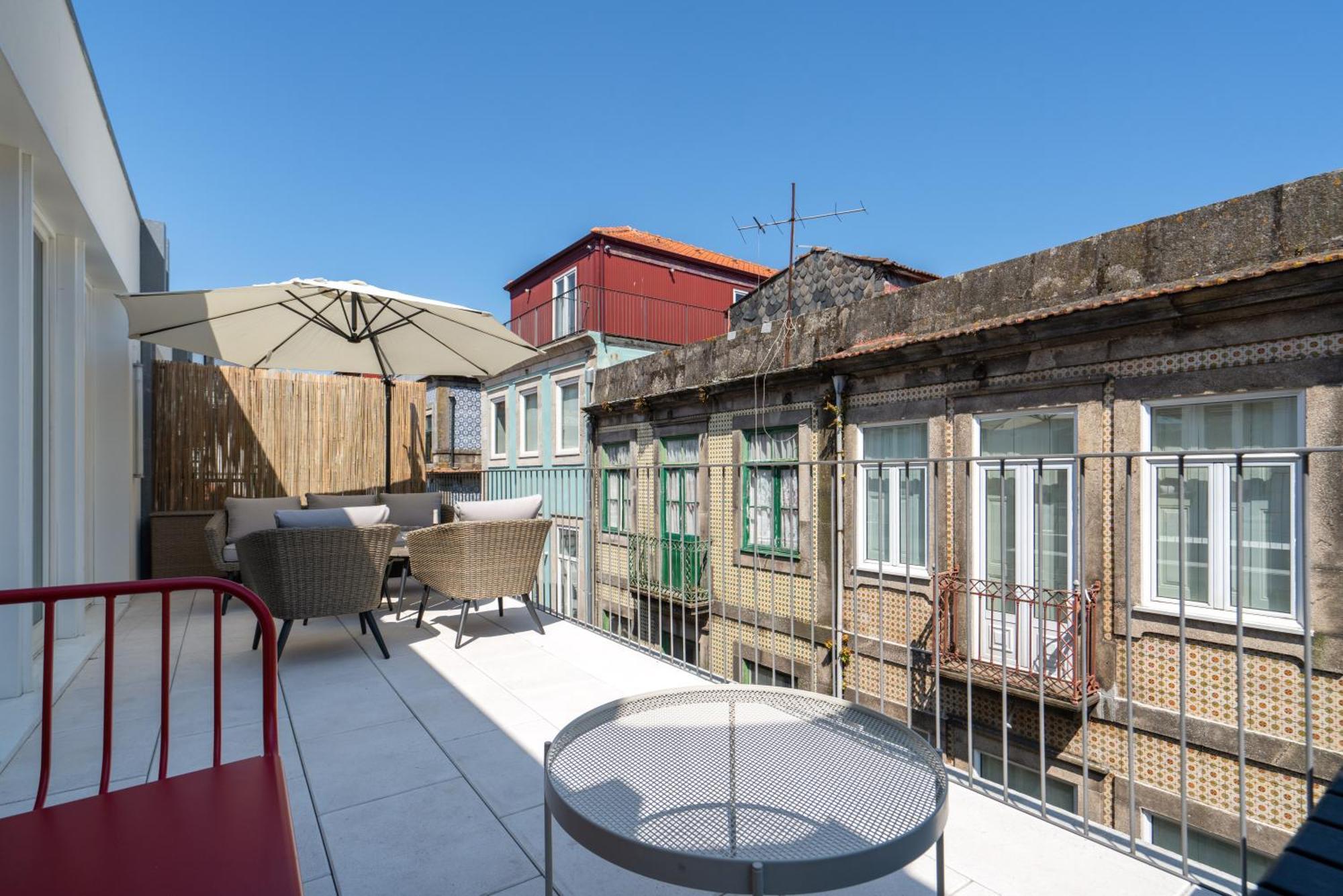 Host Wise - Luxurious Private Flats - Balcony Porto Quarto foto